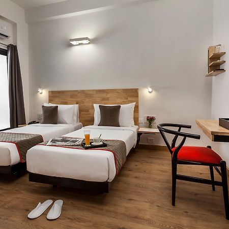 Oyo Townhouse 80 Meera Bagh Delhi  Exterior foto
